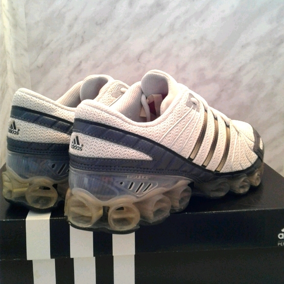 Adidas Micro Bounce Men's Size 6 women's 8 Running - Picture 3 of 6